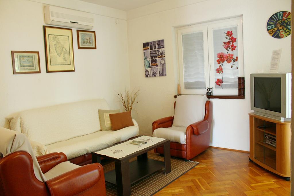 Apartment Girasole Rovigno Esterno foto