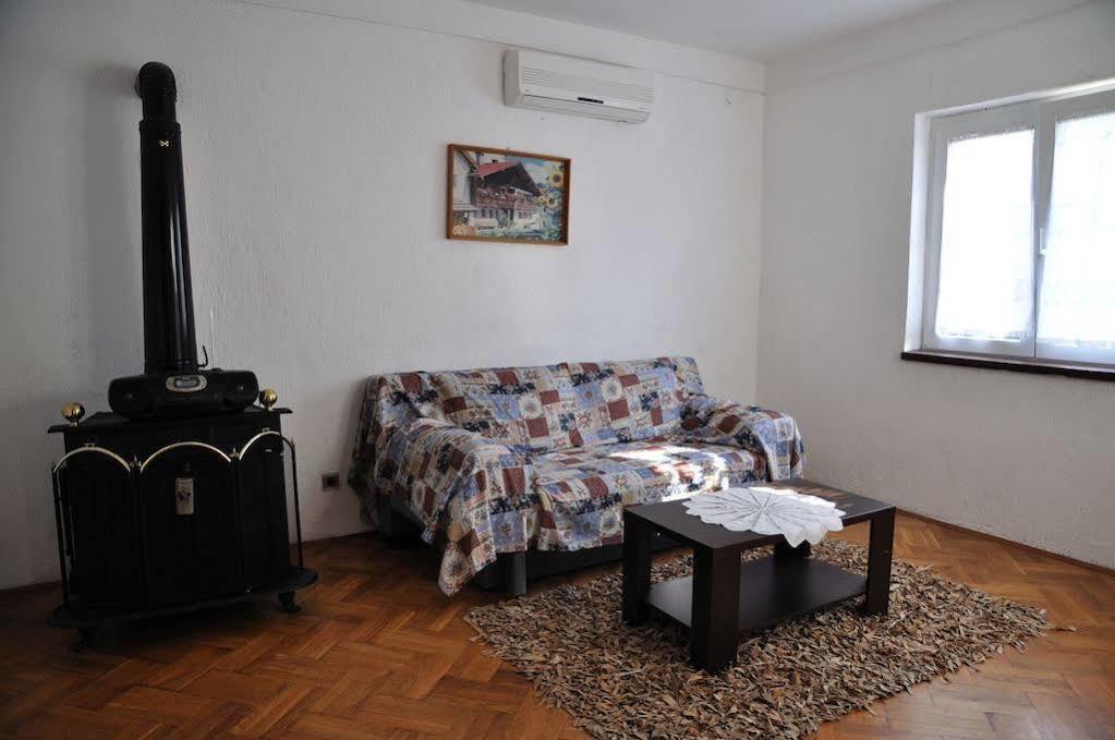 Apartment Girasole Rovigno Esterno foto