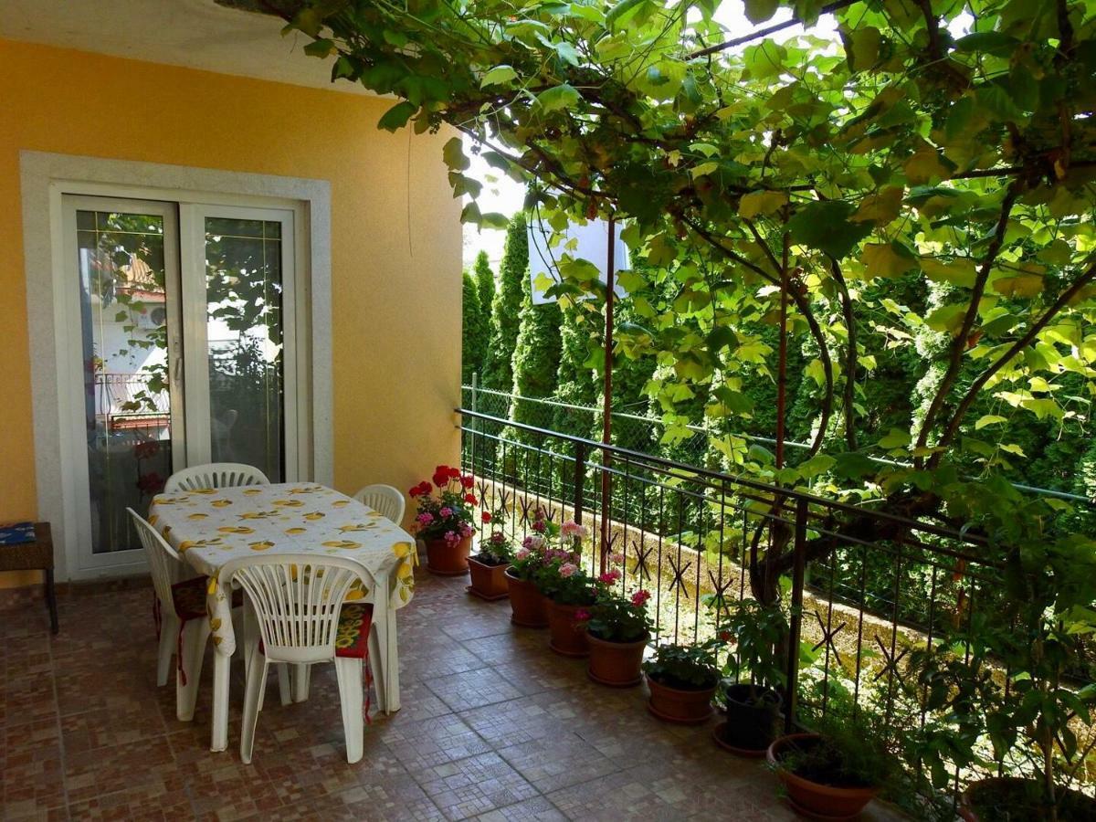 Apartment Girasole Rovigno Esterno foto