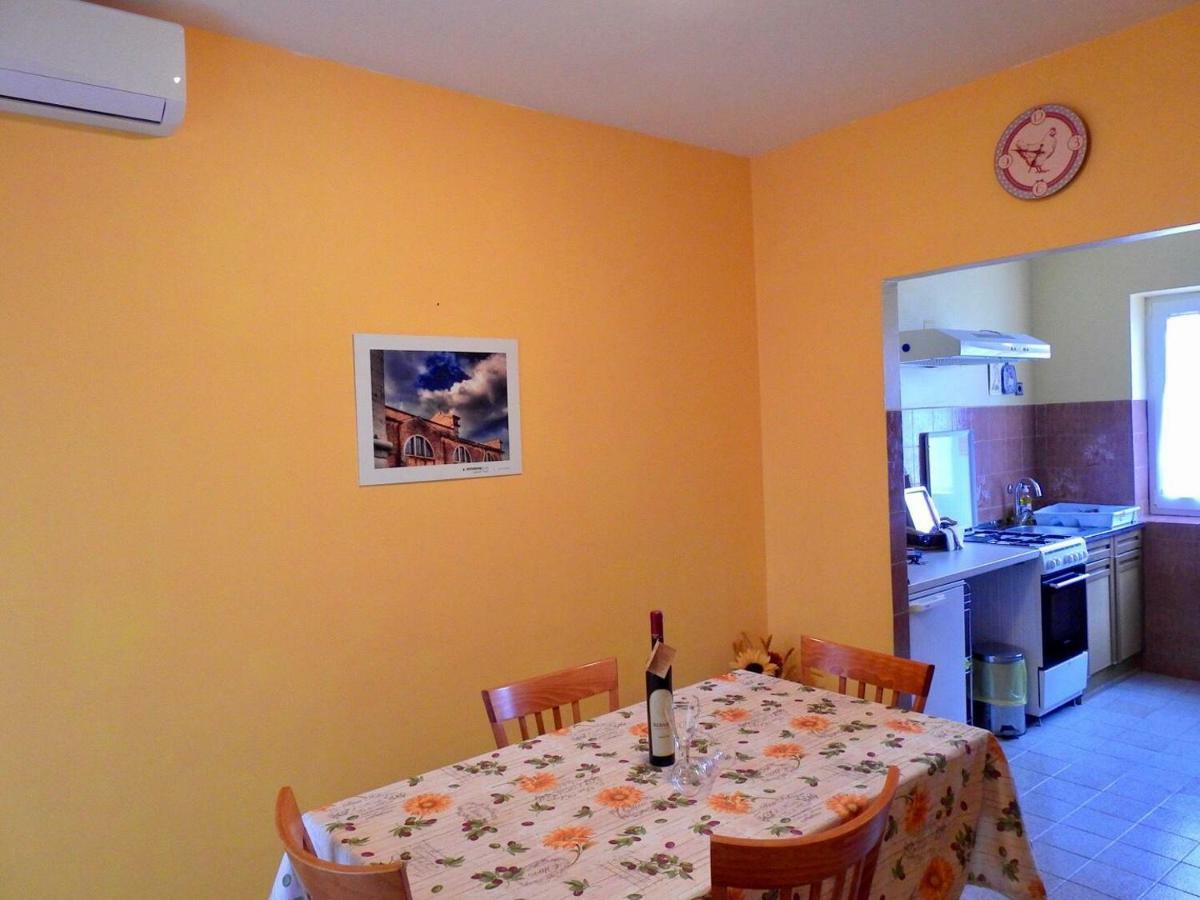 Apartment Girasole Rovigno Esterno foto